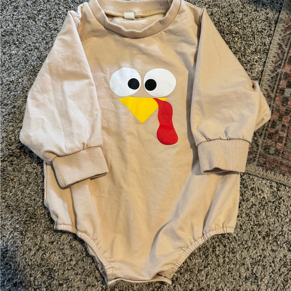Turkey onsie. Size unkown